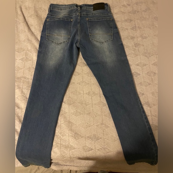 Jeans - Picture 2 of 3